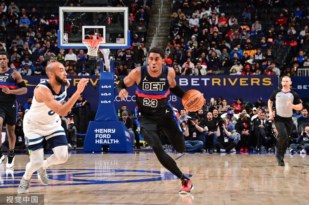 他在私下承 他在私下承